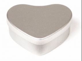 Heart Shaped Tin in Silver 20ml